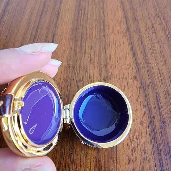 NWOT Henri Bendel Hat Box Keychain Goldtone Stripes Polka Dot Bow w/Dust Bag - Picture 7 of 8